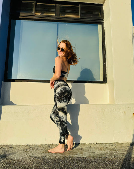 Minimalist Legging and Bra Set (Black Tie Dye)